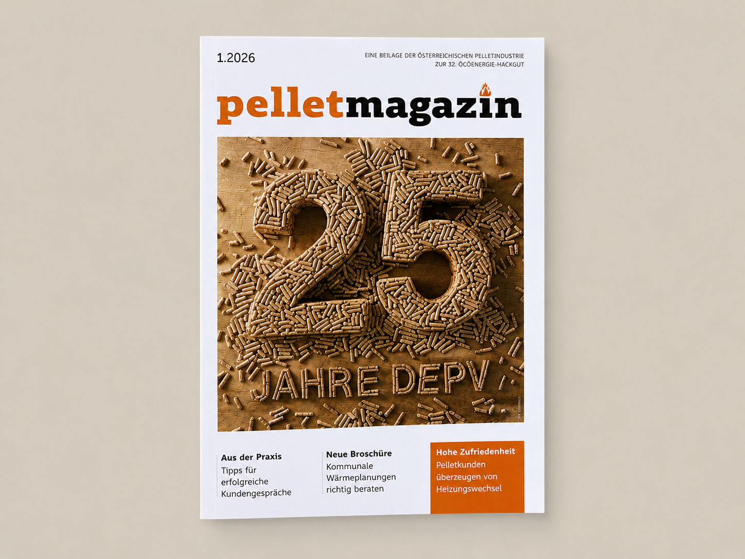 Cover des pelletmagazins Ausgabe 1-2026, mit Bild einer großen 25 aus Pellets sowie typischen Magazinteasern