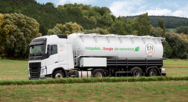 Bundesweit gibt es zertifizierte Pellethändler, die ihre zertiifzierte Ware mit einem LKW zu Ihnen bringen.